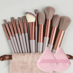 Set de 13 Brochas de Maquillaje Profesional — Mango de Colores