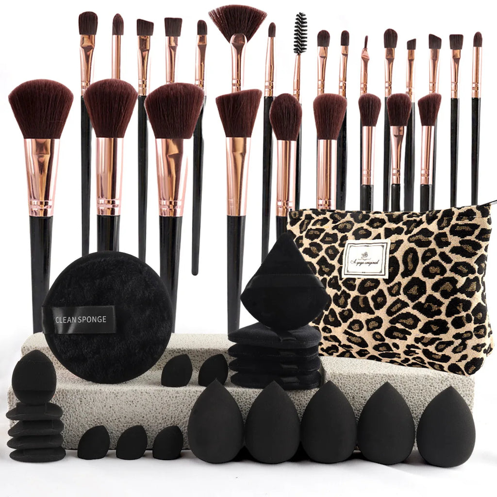 Set de Brochas de Maquillaje Profesional + Neceser de Viaje