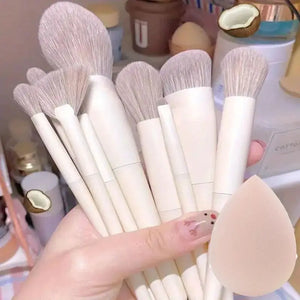 Set de 13 Brochas de Maquillaje Profesional — Mango de Colores